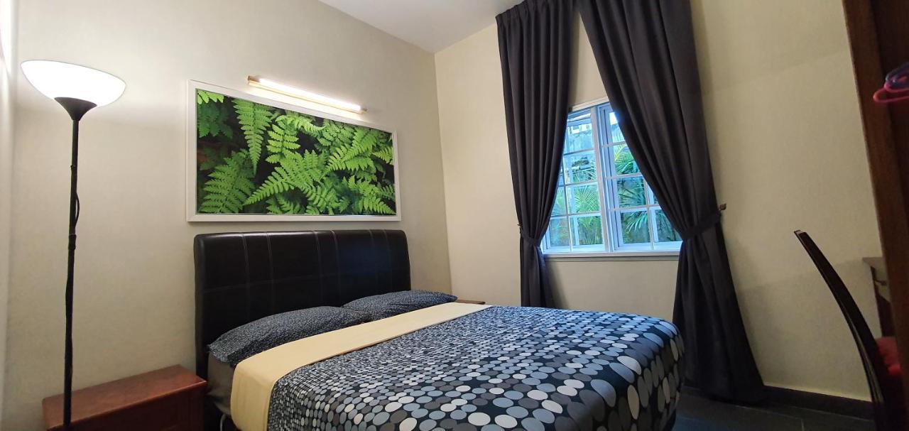 Gerard'S "Backpackers" Roomstay No Children Adults Only Cameron Highlands Exterior photo